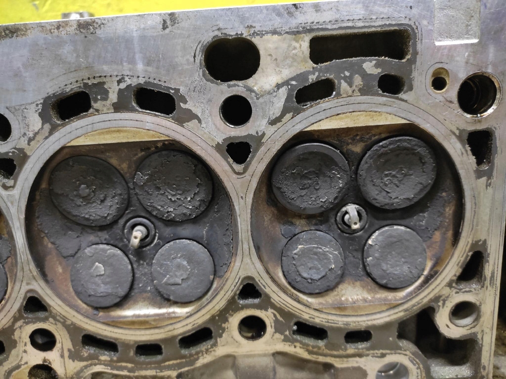 фото №14, Nissan almera n16 1.8 головка двигателя