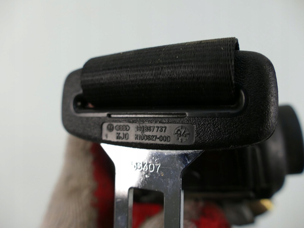 фото №4, Audi a8 d2 przed lift pas безопасности середина t