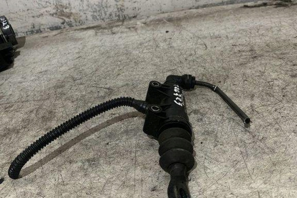 фото №3, Цилиндр сцепления mini cooper r50, r53 13670610 1.6l бензиновый 85kw 2006