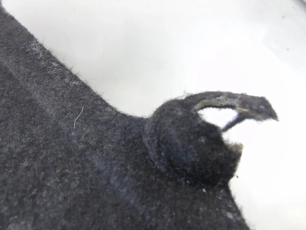 фото №5, Обшивка защита багажника правый обивка bmw i3 l01