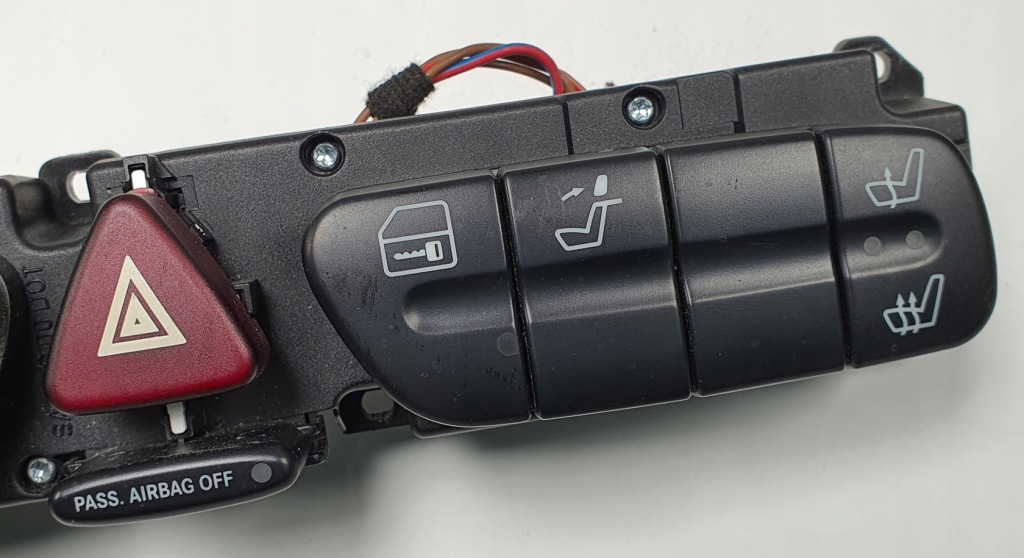 фото №3, Панель кнопка світла аварійних mercedes w203