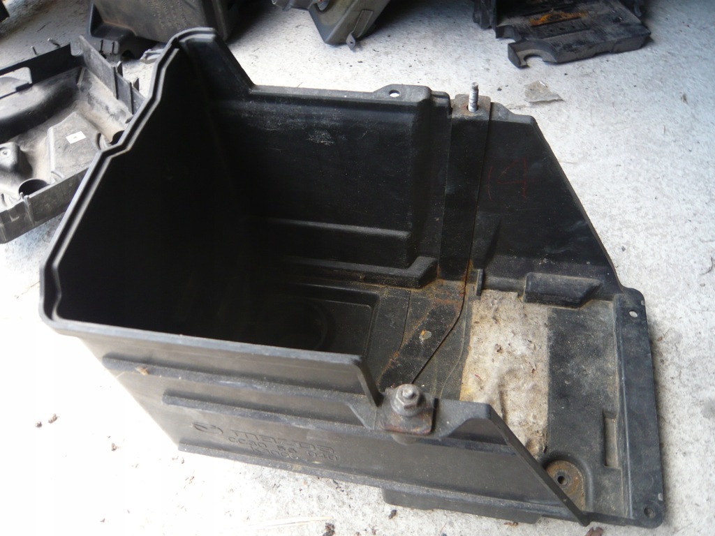 фото №1, Основание аккумулятор cc3056040 mazda 5