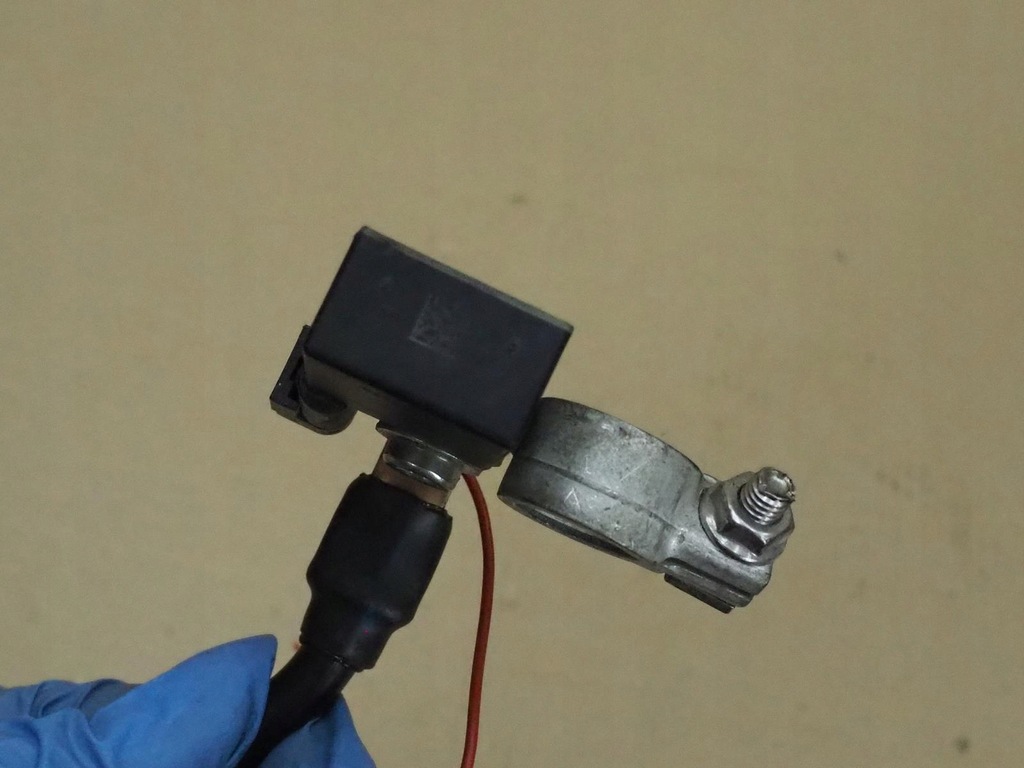 фото №7, Клемма минусовая mercedes w204 w207 w212 a0009053002