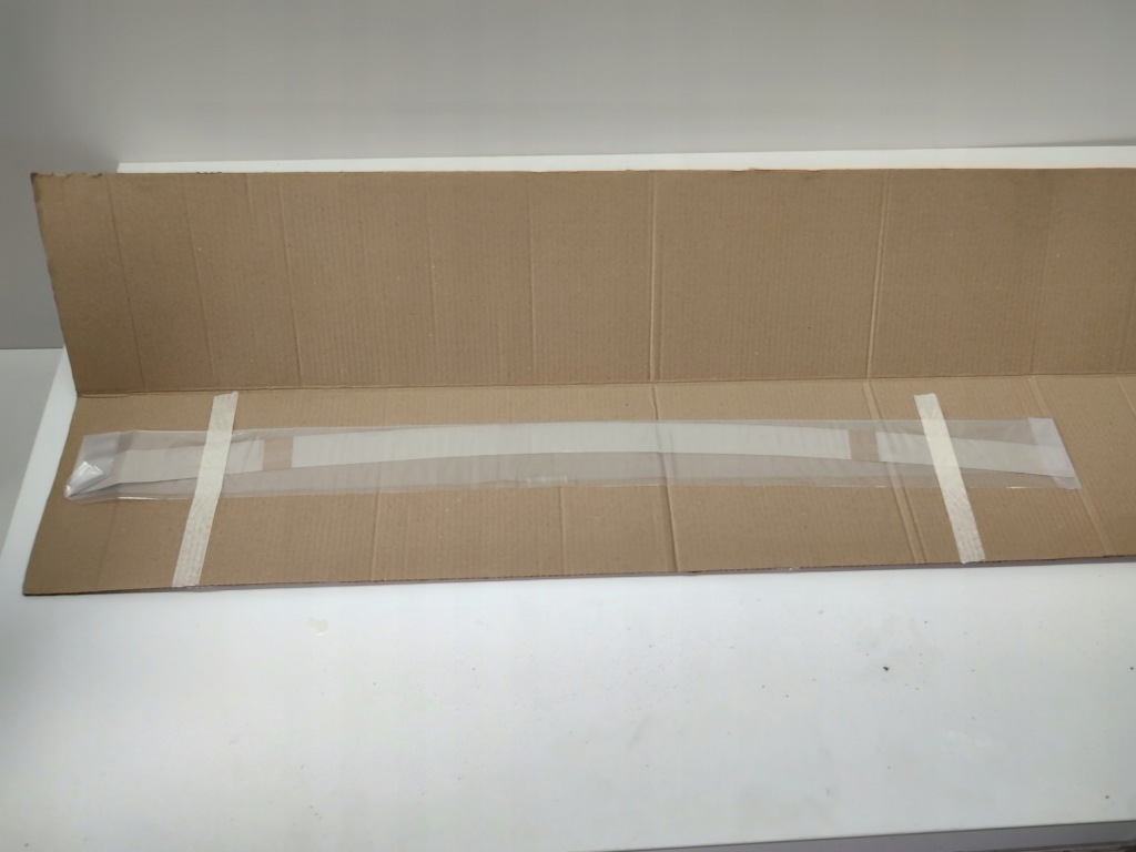 фото №1, Наклейка na рамка дверь перед правая toyota c-hr 75985-f4010