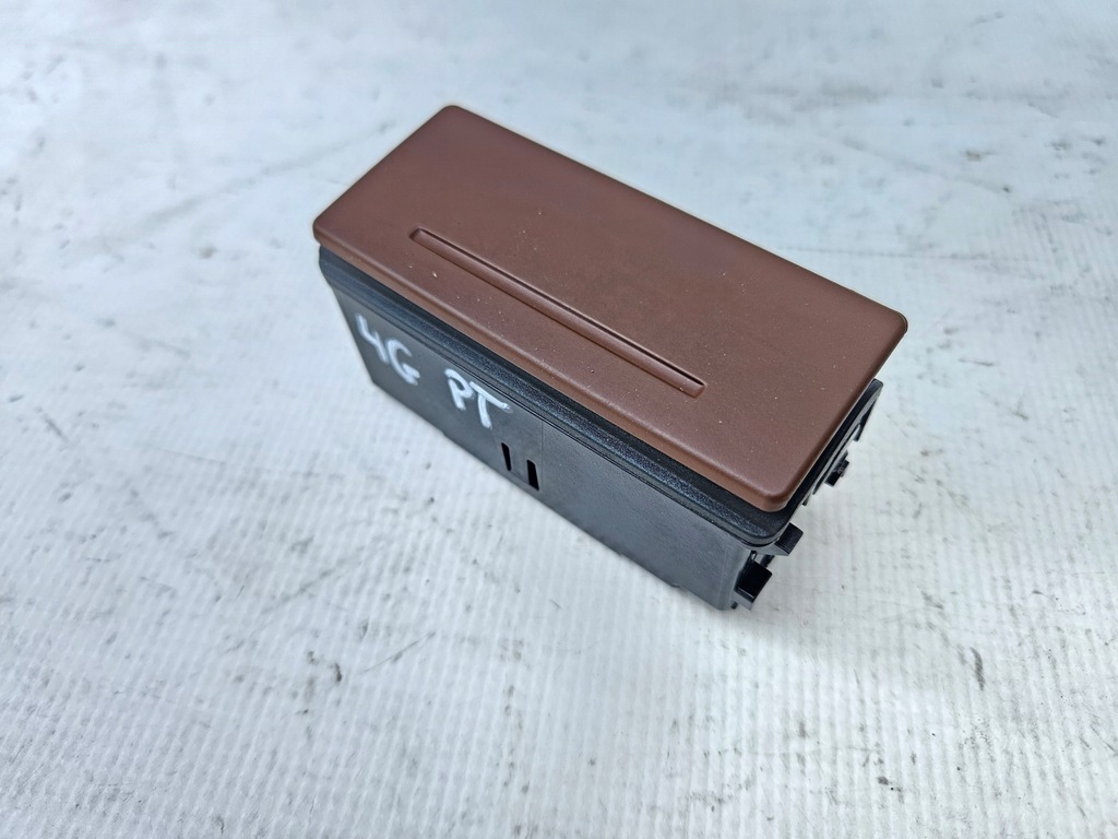 фото №1, Пепельница правая задняя w дверь audi a6 c7 a7 4g