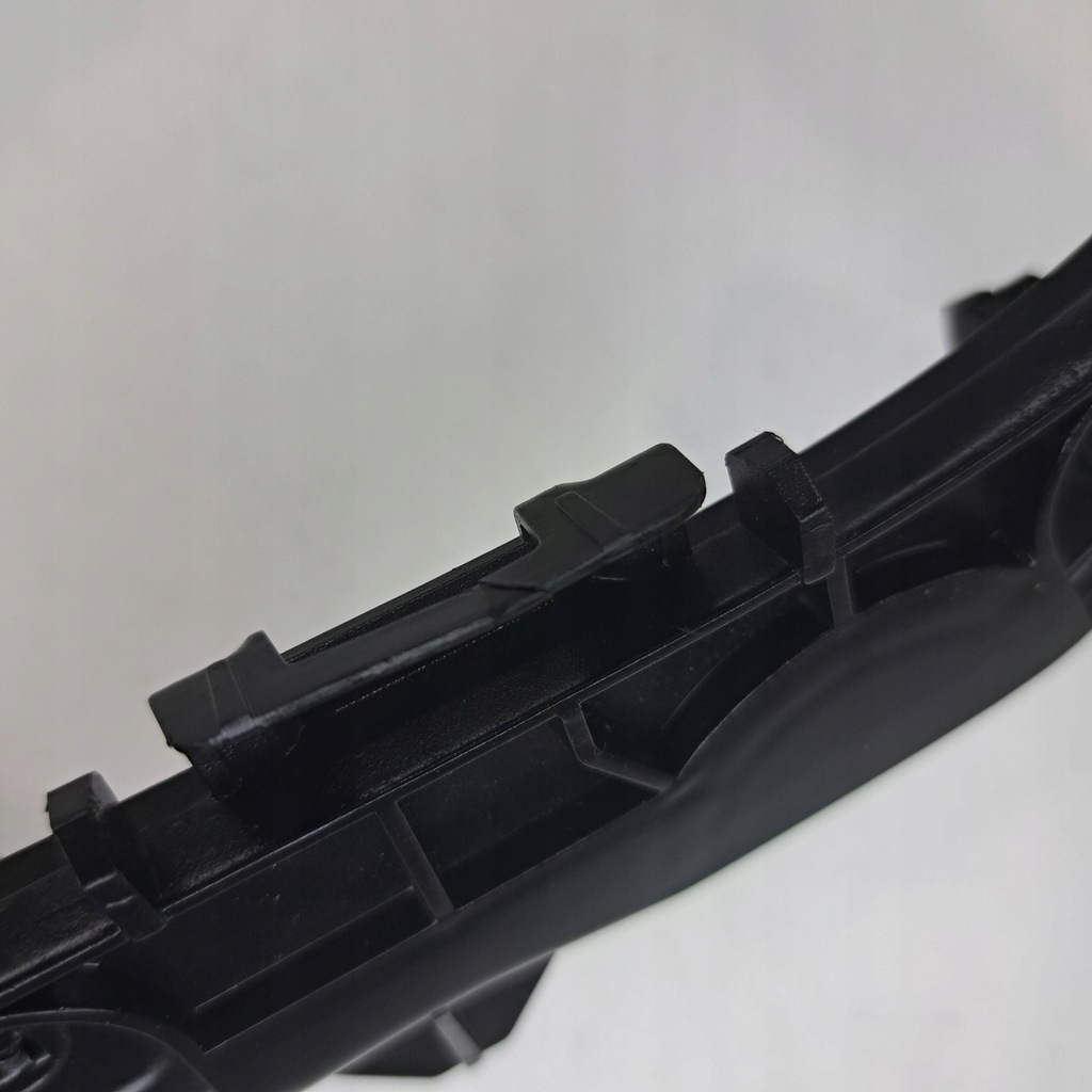 фото №7, Toyota corolla e210 e21 правая кронштейн кронштейн бампера заднего 52575-02201