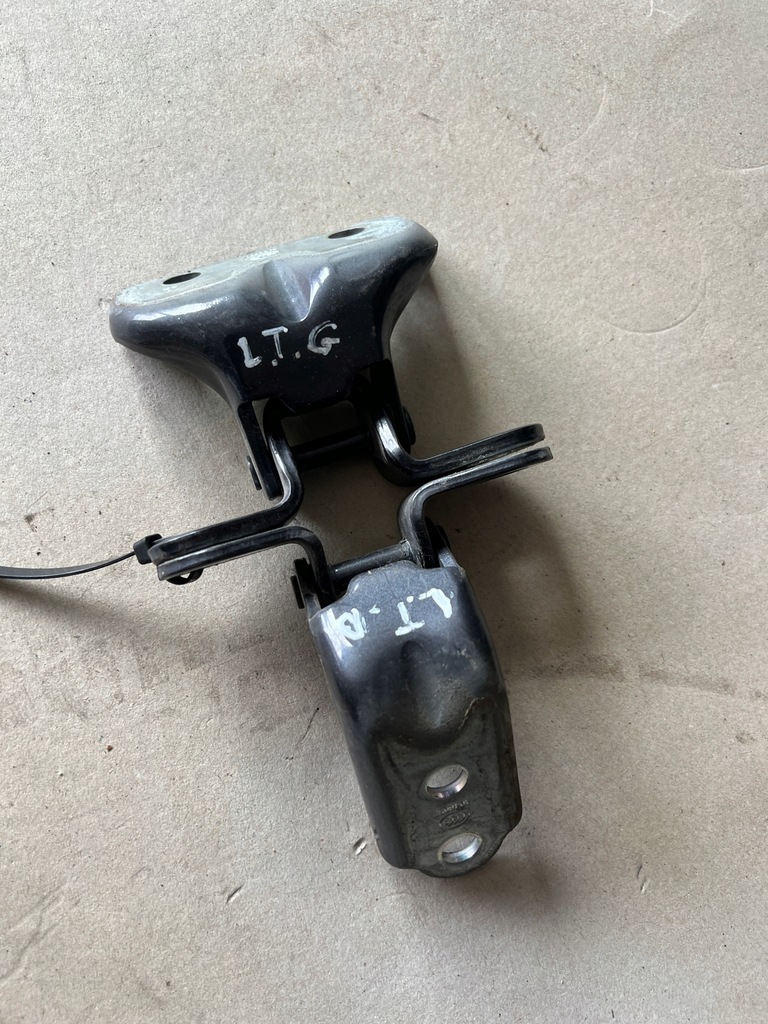 фото №1, Kia ceed cee'd ii kombi петли дверь левый задняя цвет be