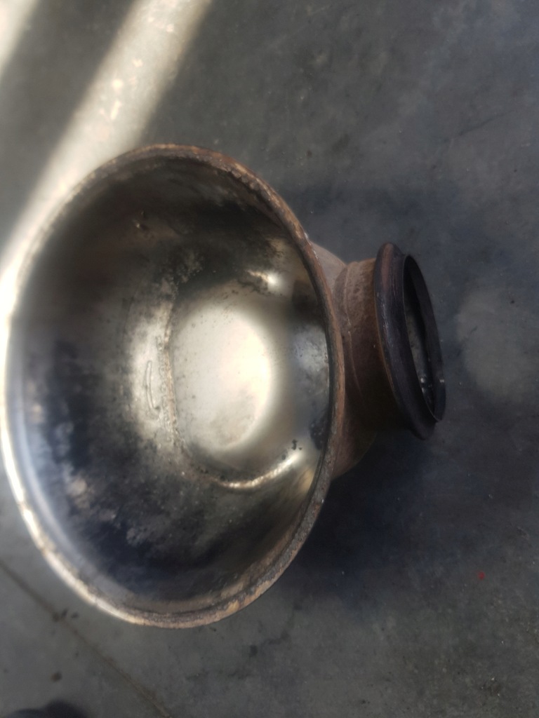 фото №2, Scania r кришка глушника