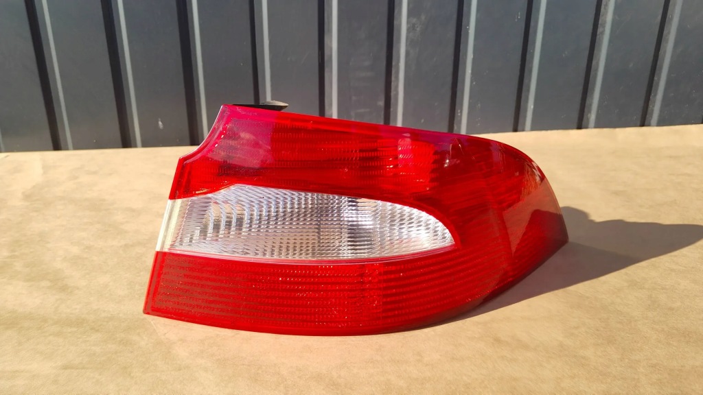 фото №12, Лампа правый задняя задняя правая 3t5945096 skoda superb ii