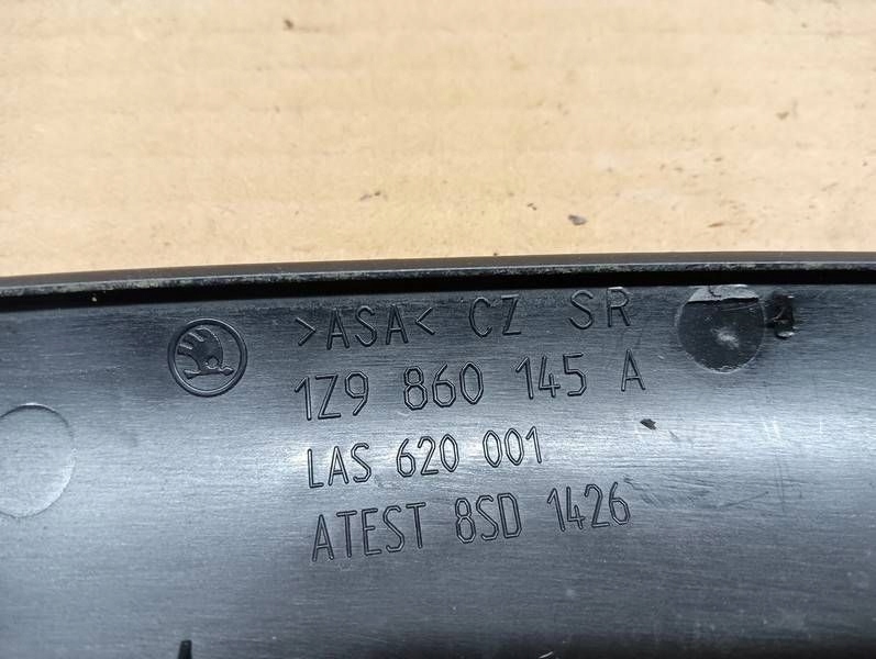 фото №4, Накладка рейлинг octavia ii левый перед 1z9860145a