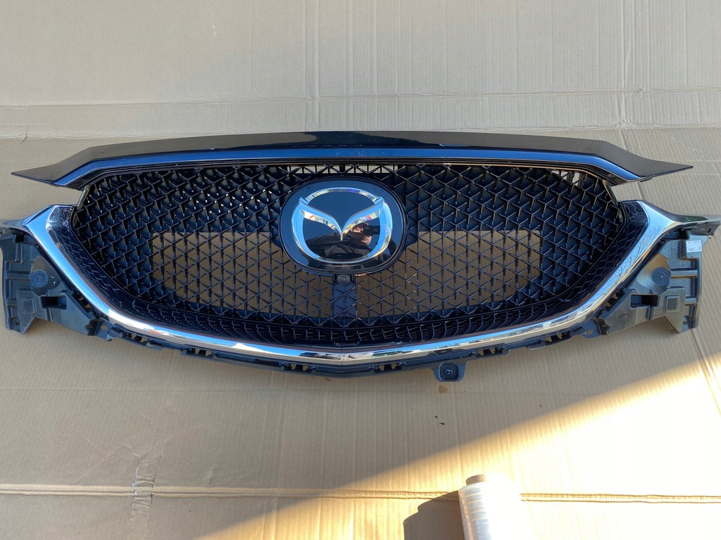 фото №1, Решітка радіатора mazda cx5 радар камера