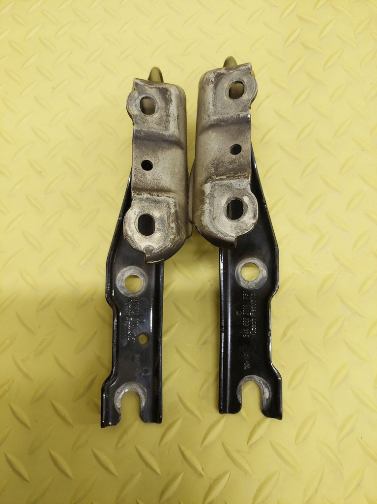 фото №2, Skoda rapid ii петля капот перед