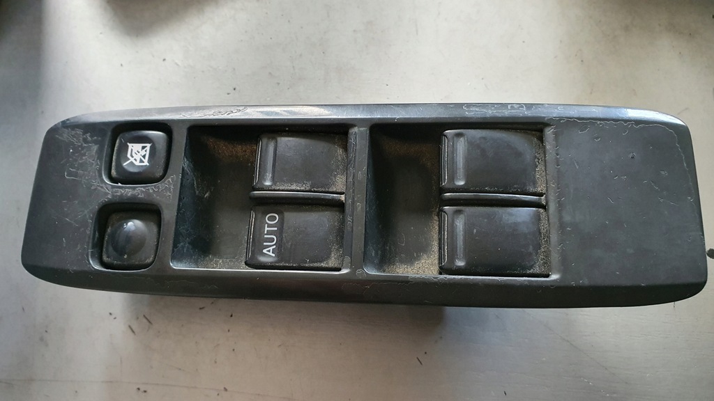 фото №1, Панель управление окон nissan оригинальный номер 25401av640