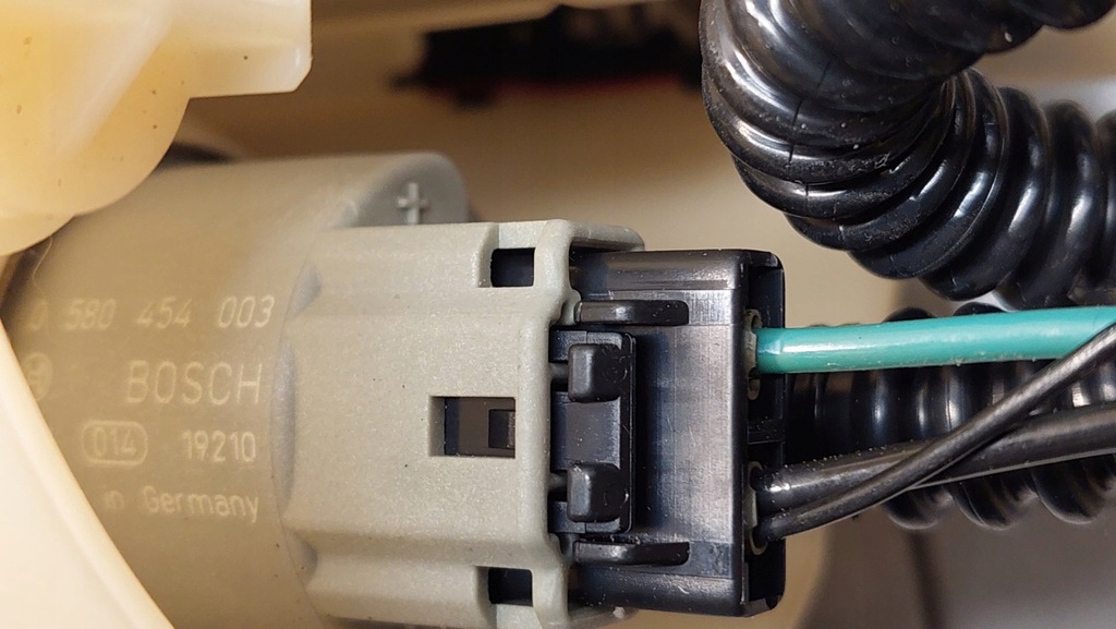 фото №6, Помпа топлива citroen c3 i 1.4 b 9638566180