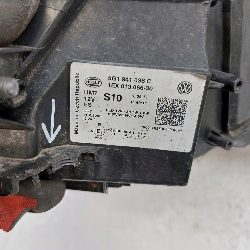 фото №9, Volkswagen passat b8 лампа правый перед led hella [na запчасти] 5g1941036c