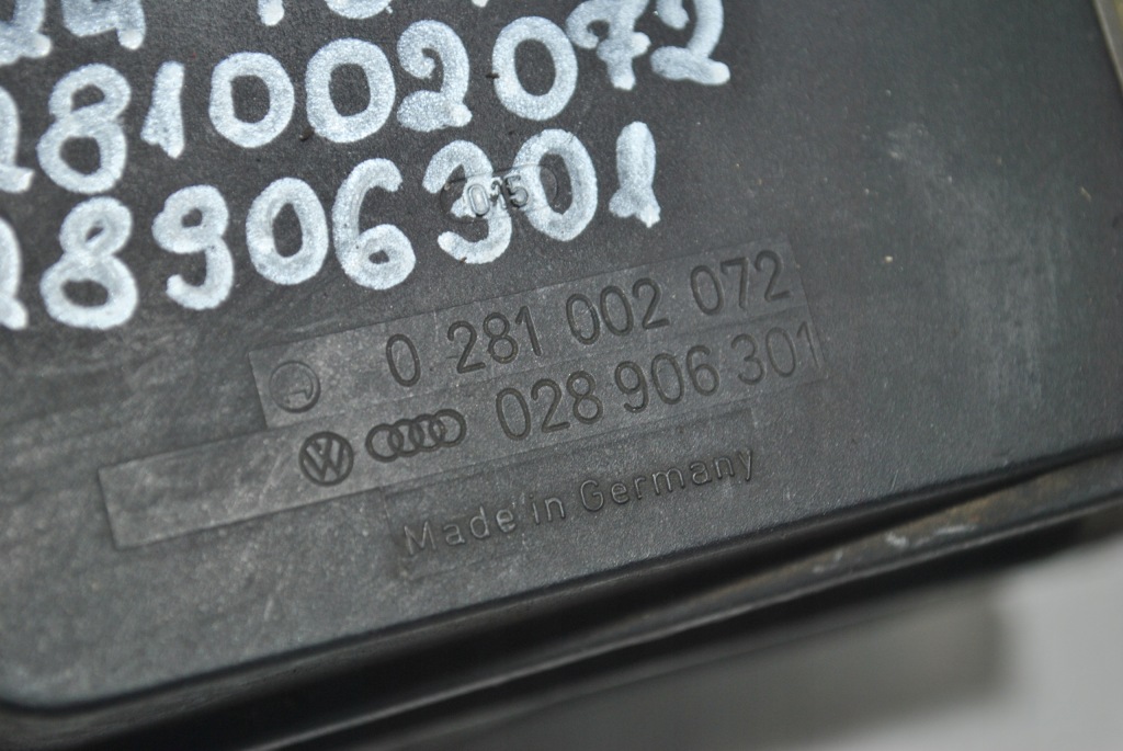 Витратомір повітря audi b4 0281002072 028906301 Недорого