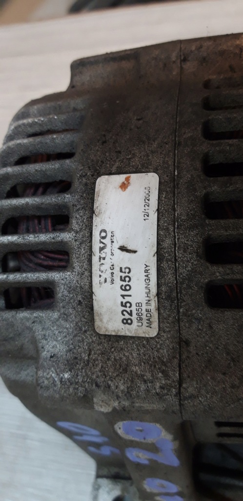 Генератор volvo v40 s40 2.0 8251655 Доставка