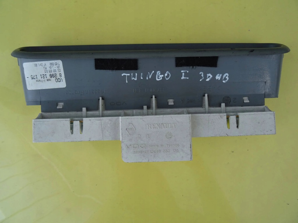 фото №2, Дисплей часы renault twingo i 8200121175 nr175