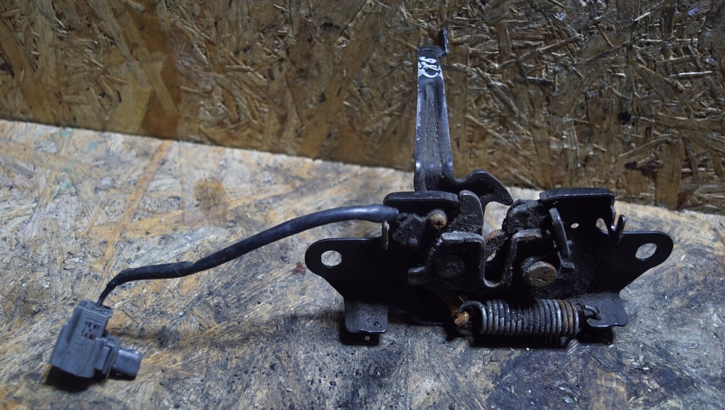 фото №3, Mazda cx-5 засов замок капот перед