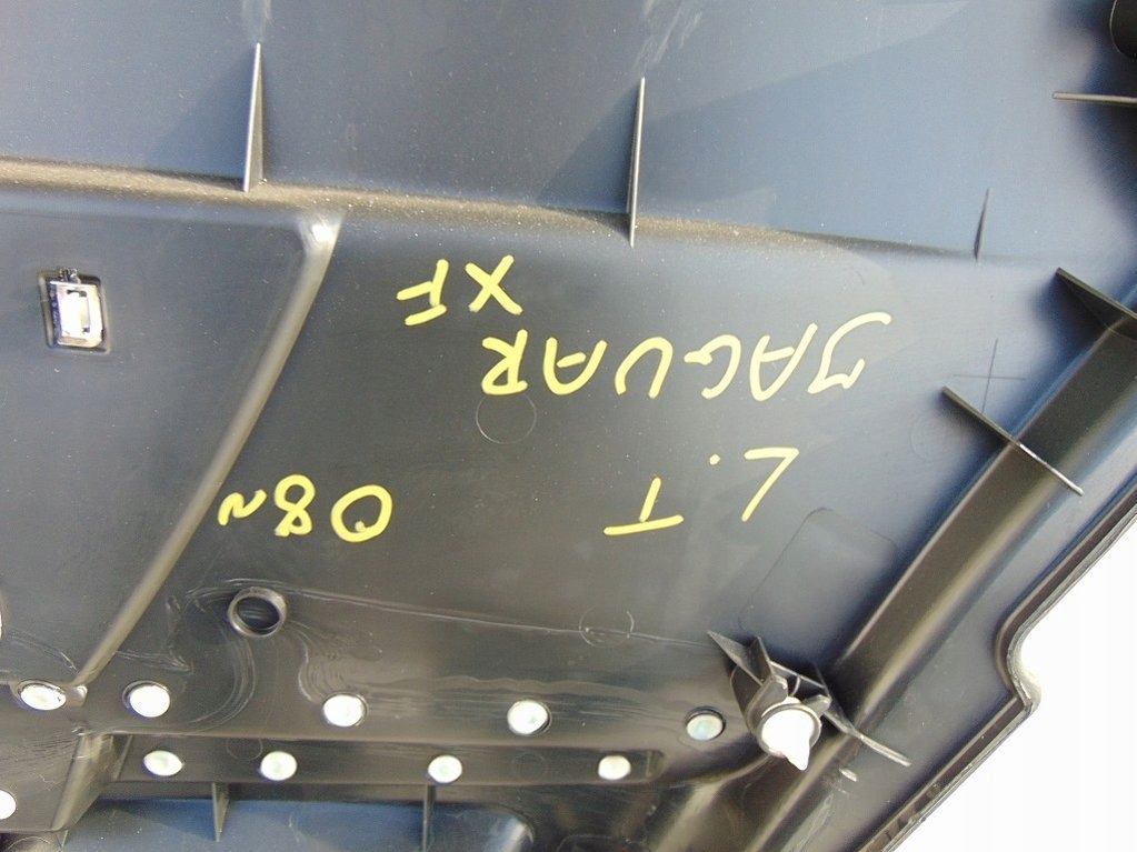 фото №7, Jaguar xf 2.7d 08r sedan обшивка лівий задня