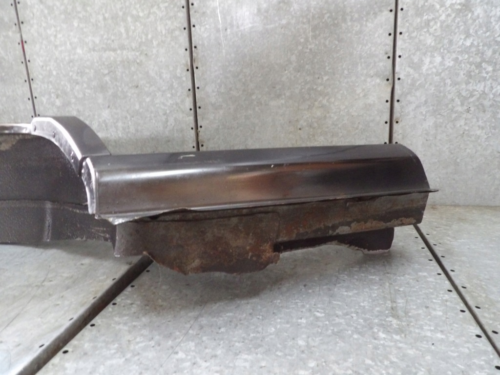 Jeep grand cherokee wj крыло правая  задний с Разборки