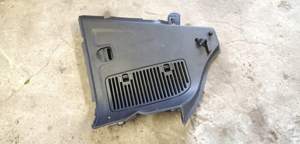 Купить Opel adam обшивка багажника правый 13351826