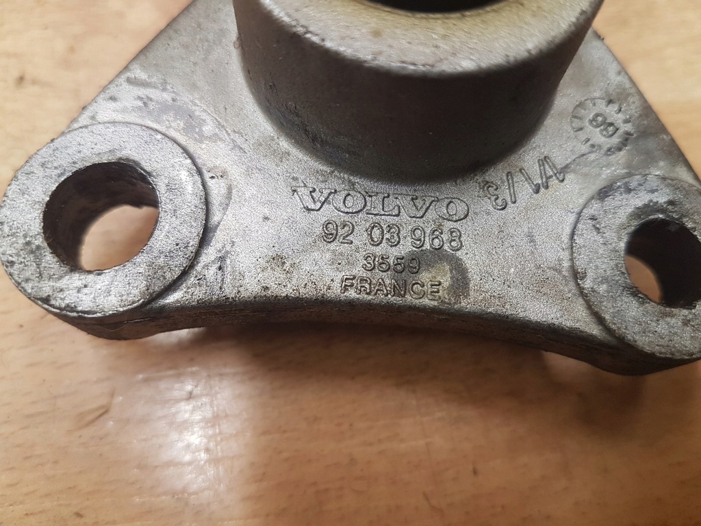 фото №3, Подушка распорки volvo s80 2.5 tdi