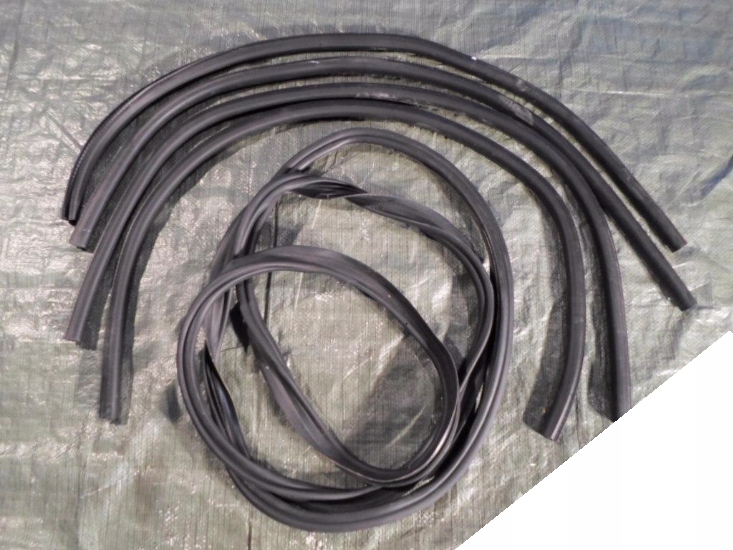 фото №1, Audi s7 прокладка лівий правий перед 4g8831707a