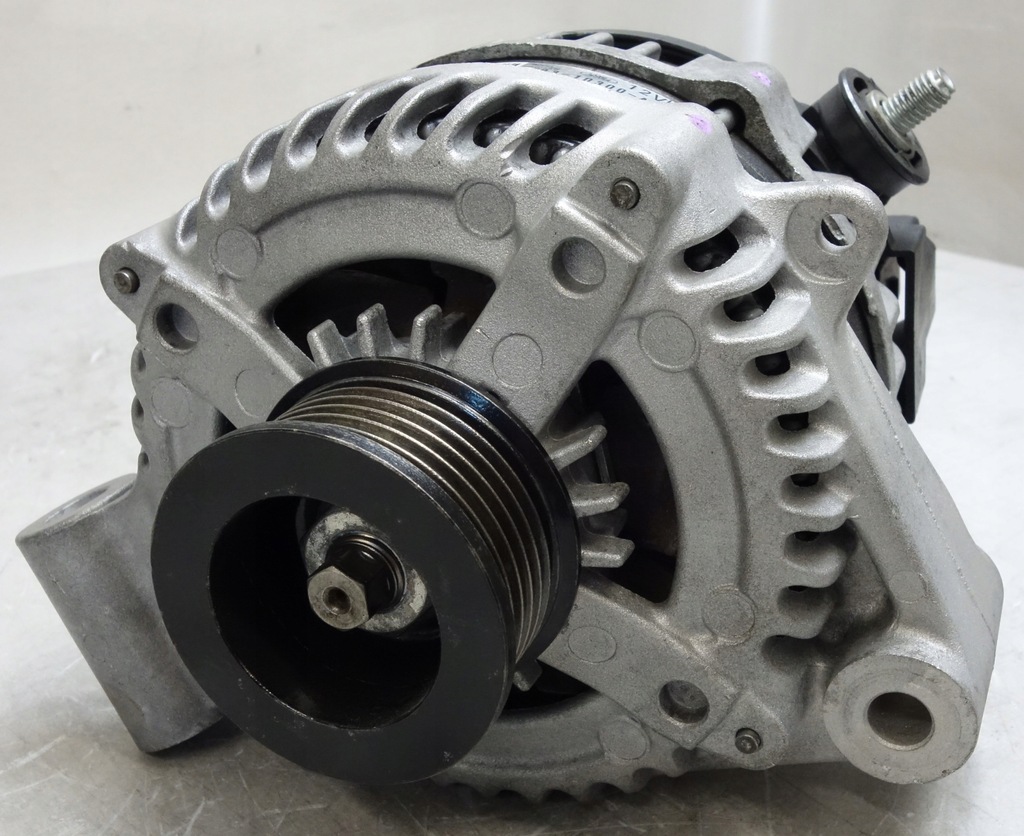 фото №1, Генератор jaguar xj xf x351 range rover sport 3.0d 8w83-10300ae denso