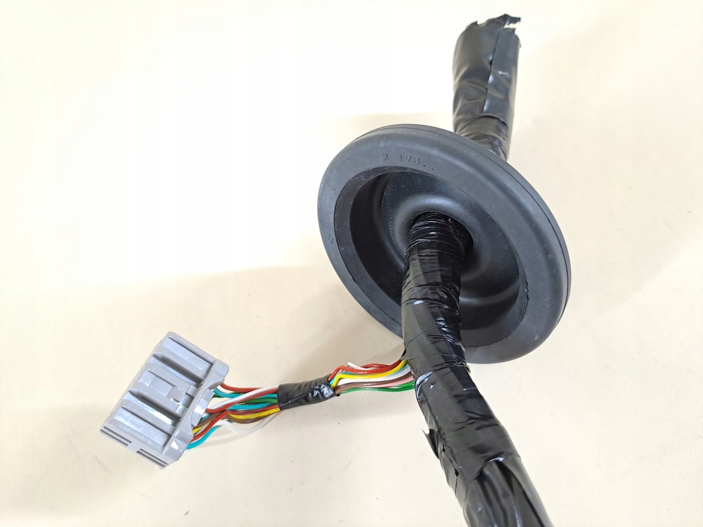 фото №8, Колодка джгут консолі ліва сторона suzuki sx4 s-cross 18r lift 1.4t