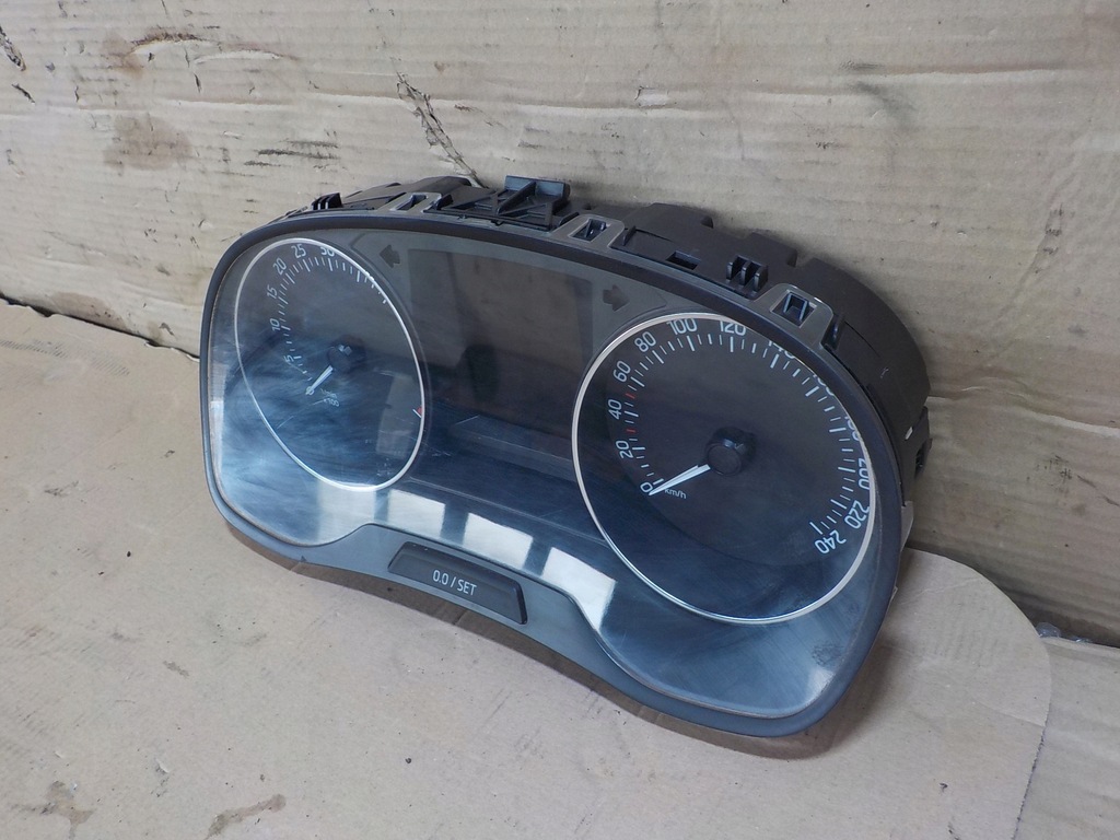 фото №6, Fabia iii счетчик приборная панель