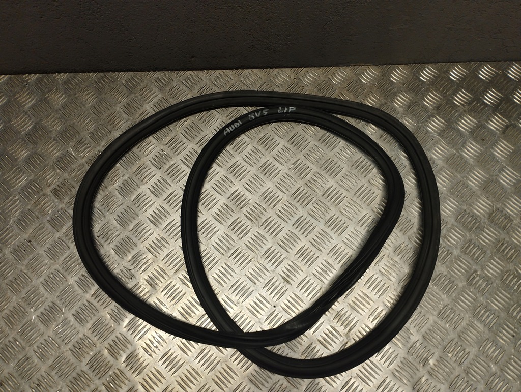 фото №1, Audi 8v5 sedan прокладка ліва передня двері