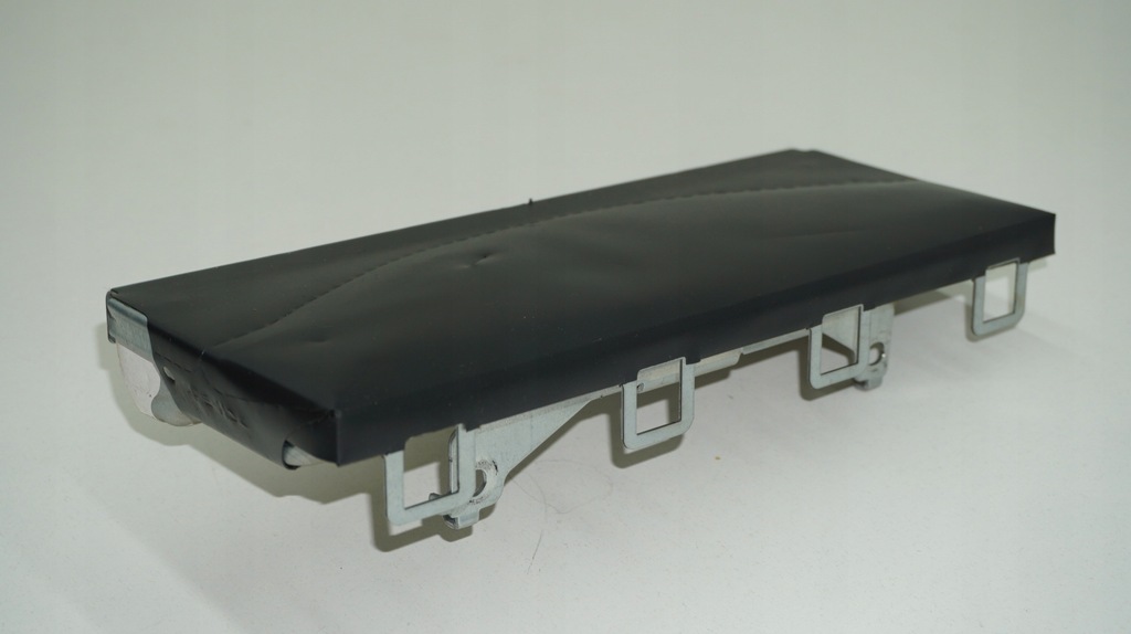 фото №8, Audi a3 8v подушка повітряна колінна подушка безпеки uk!