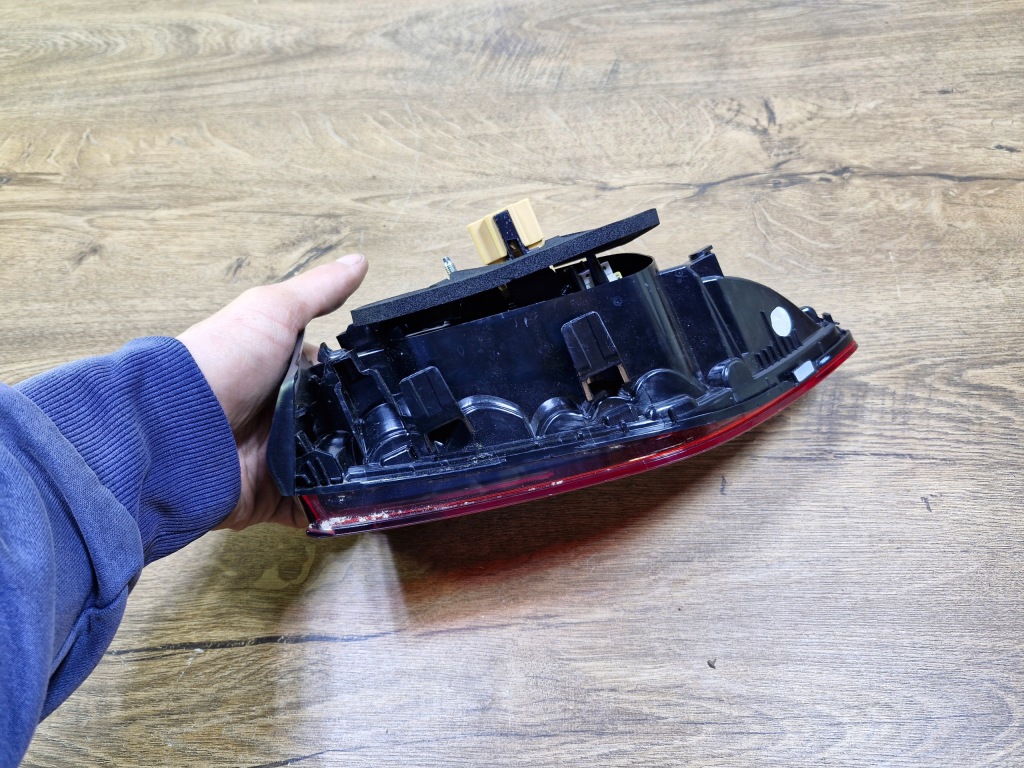 фото №7, Vw golf viii 8 5h hb лампа задняя 5h0945094h правая w крышка