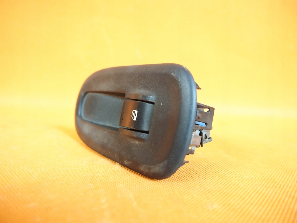 фото №4, Renault kangoo панель вікон пасажира 8200548968