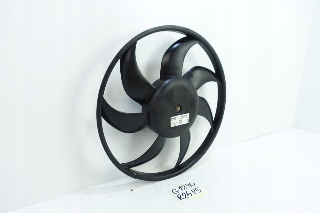 Opel adam 2012- вентилятор радіатора 13450416 Оригінал
