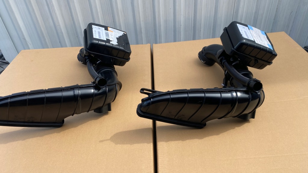 фото №1, Bmw x3 f25 x4 f26 труба впуск повітрозабірник повітря резонатор 8512249 8517608 новий