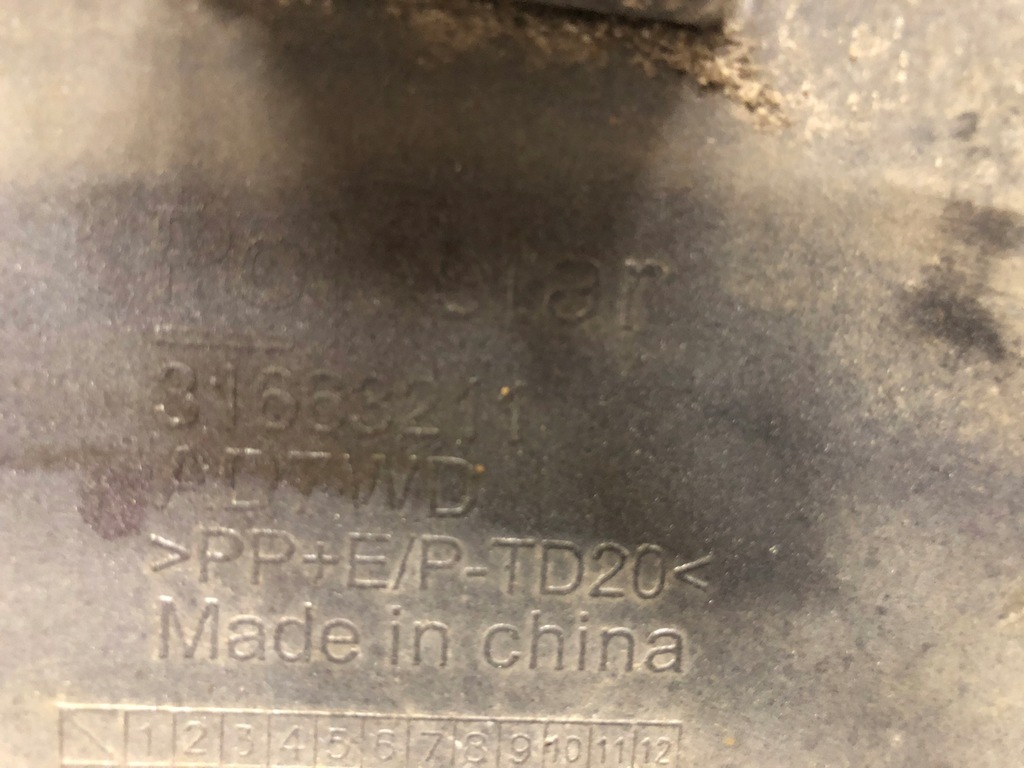 фото №15, Polestar one 1 бампер карбон 19 - 22