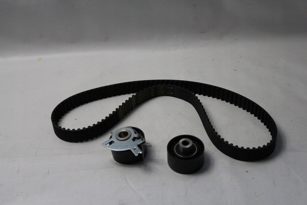 фото №1, Outlander ii 2.2 did ремень распределительного вала+ ролик+ натяжитель