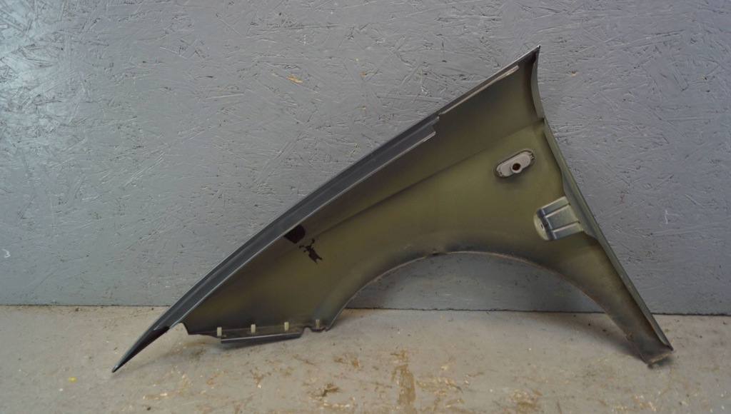 Seat ibiza 6j рестайлинг  крыло  правый  перед lx7r b2918 Киев