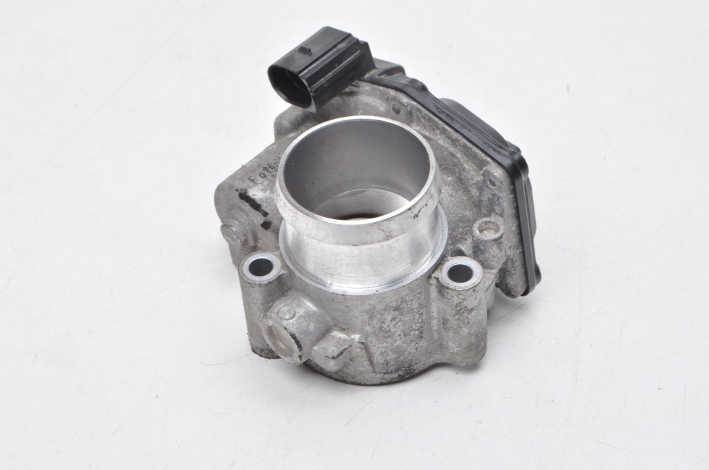 фото №1, Ford fiesta mk8 1.1 дроссельная заслонка 50989011