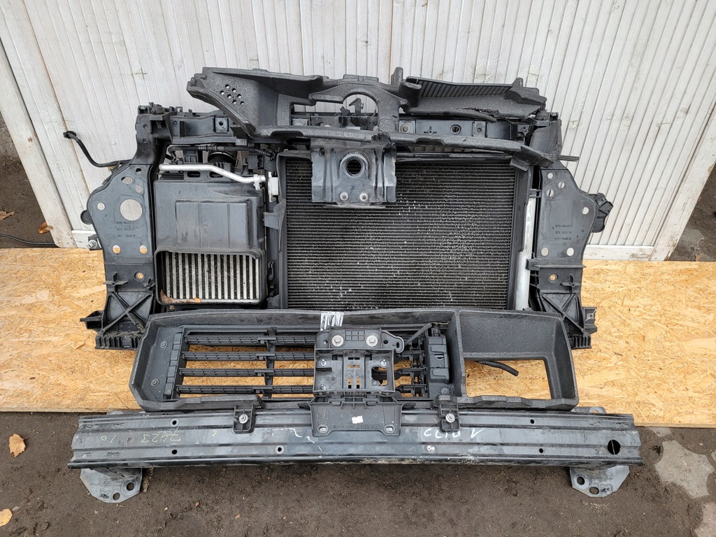 фото №1, Pas передній радіатор балка шторка renault clio v бензин