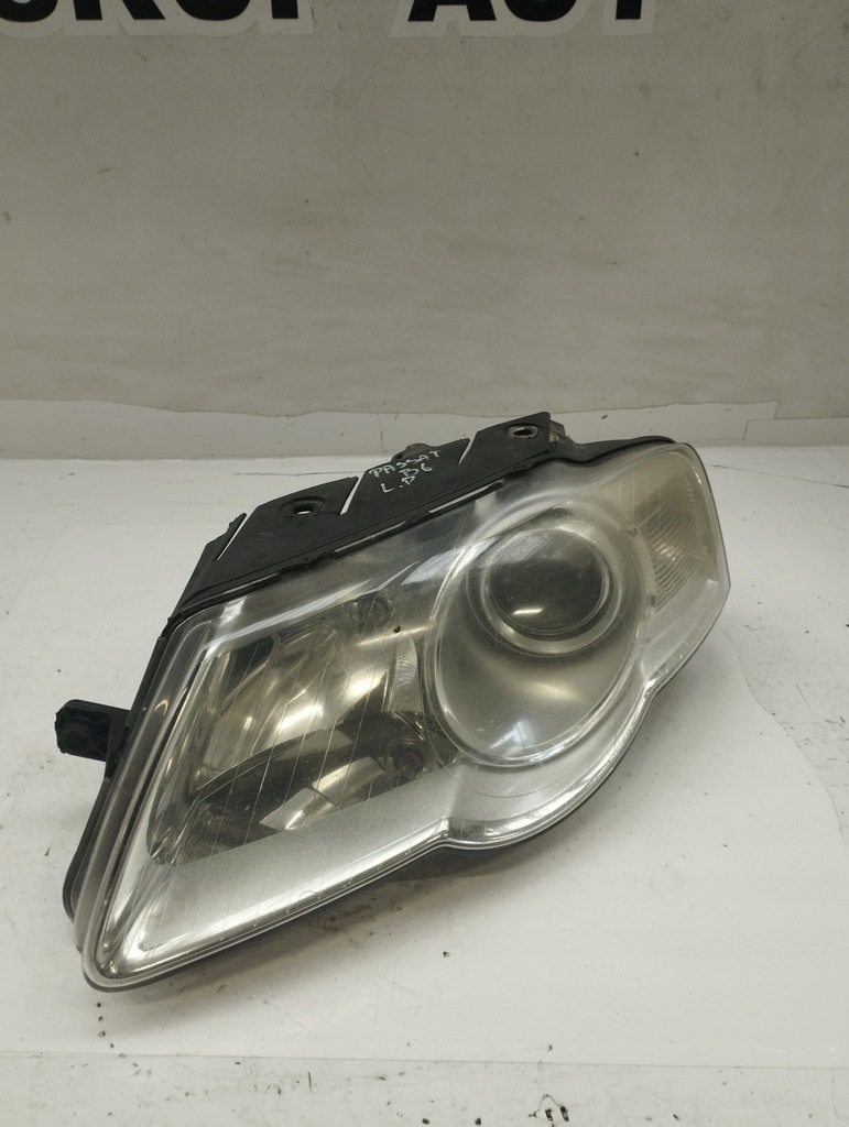 фото №1, Volkswagen passat b6 лампа левый перед 3c0941005ab