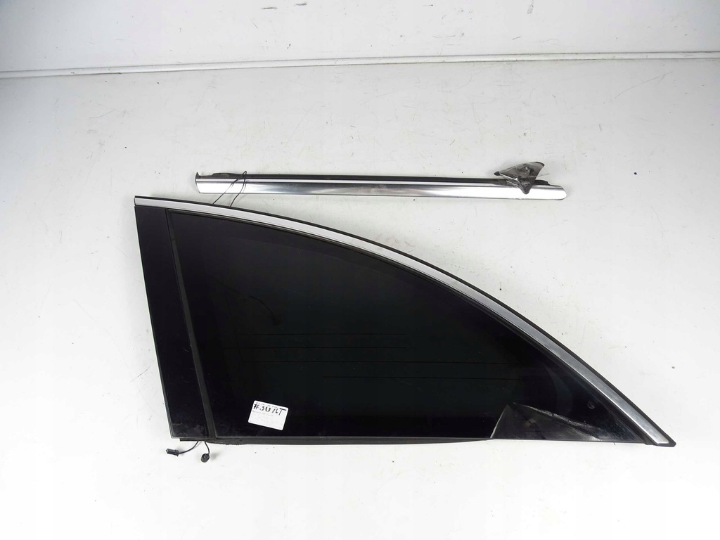 фото №1, Mercedes w 251 стекло задняя