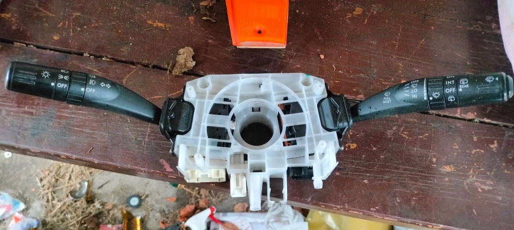 Купить Переключатель комбинированный subaru legacy outback 03-09