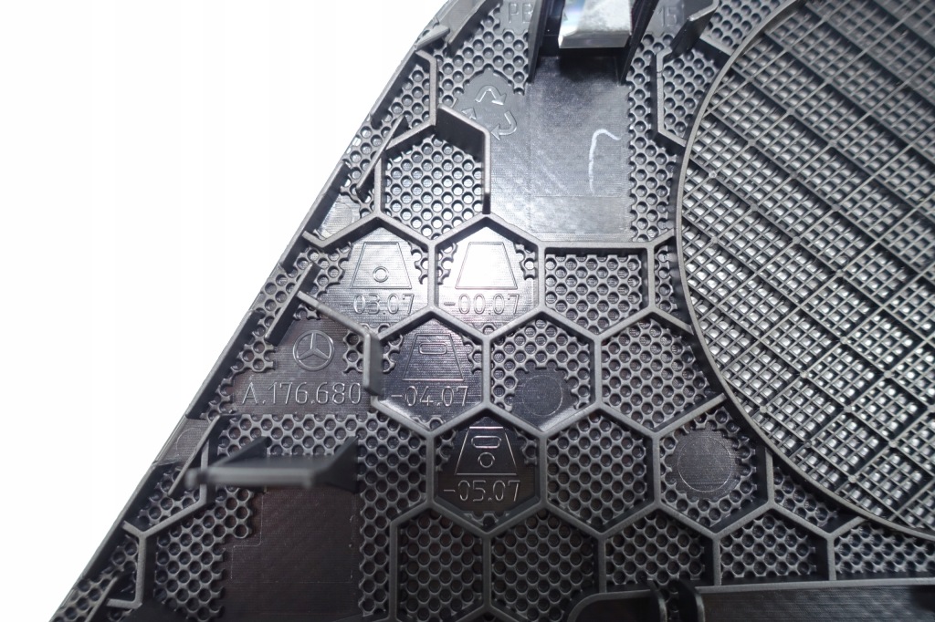 Mercedes w176 решётка защита сетка динамика панели 1766800407 w246 Киев