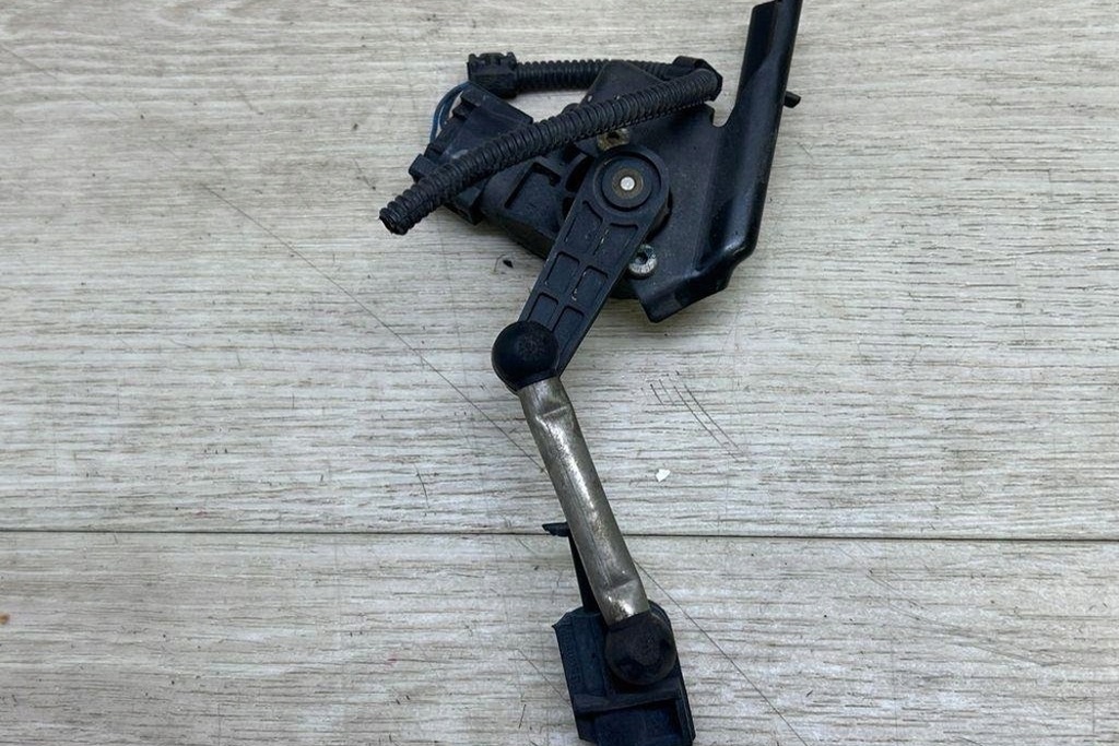 фото №7, Передній лівий датчик рівня porsche panamera 970 97034302103 3.0l 2014