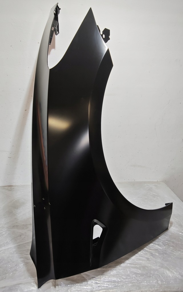 Купити Крило правий перед tesla model 3