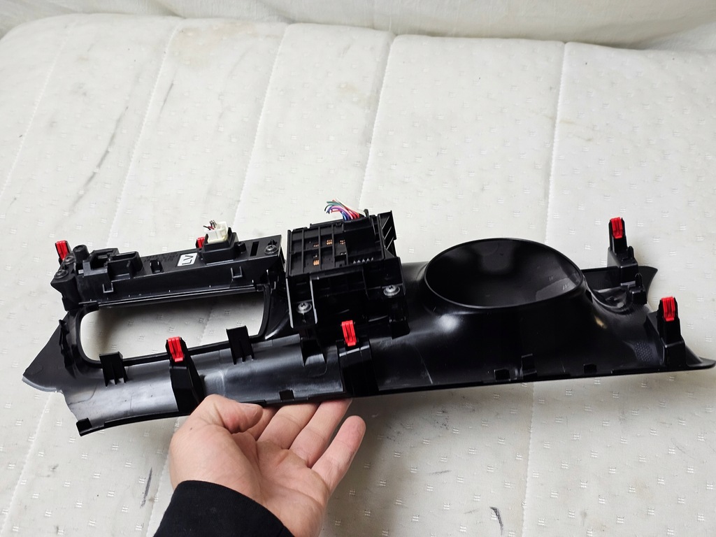 фото №10, Защита dekor заглушка переключатель туннель среднего toyota chr c-hr