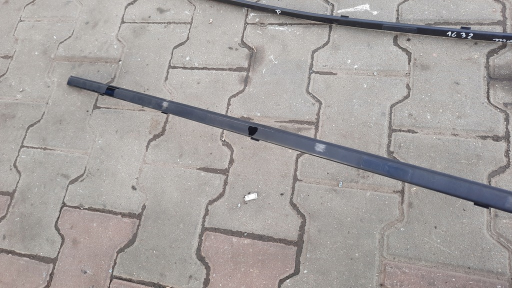 фото №6, Молдинг дахова mazda 3 05r hb